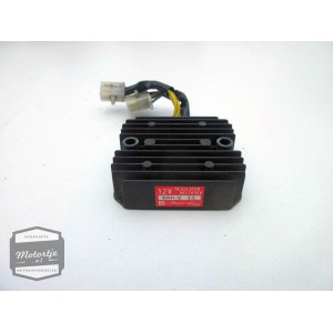 Honda VF750F spanningsregelaar / gelijkstroomregelaar / gelijkstroom spanning regelaar